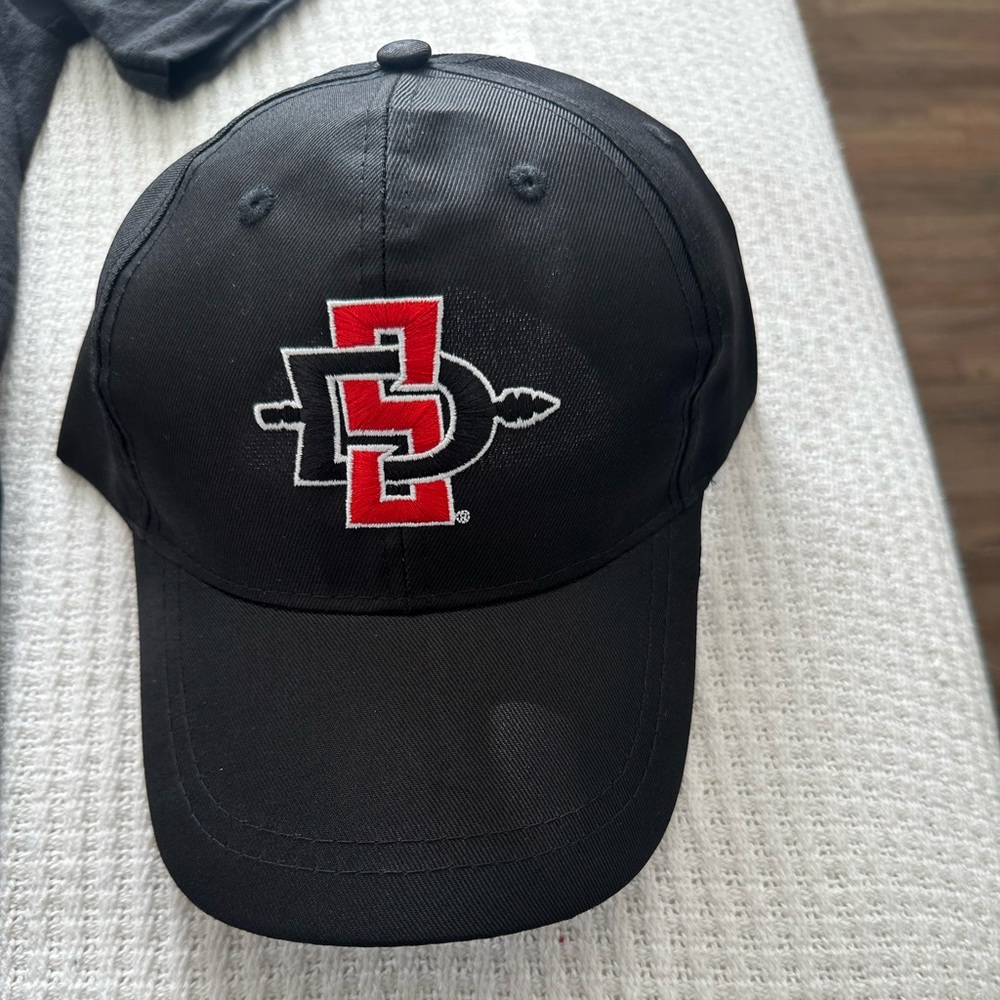 NWT San Diego State TShirt, Youth M (Unisex) - Picture 4 of 5